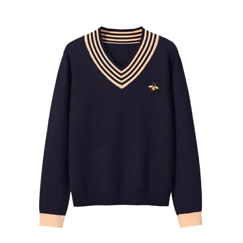 Embroidered Bee Pullover Bottoming Shirt, Unisex Soft Sweater