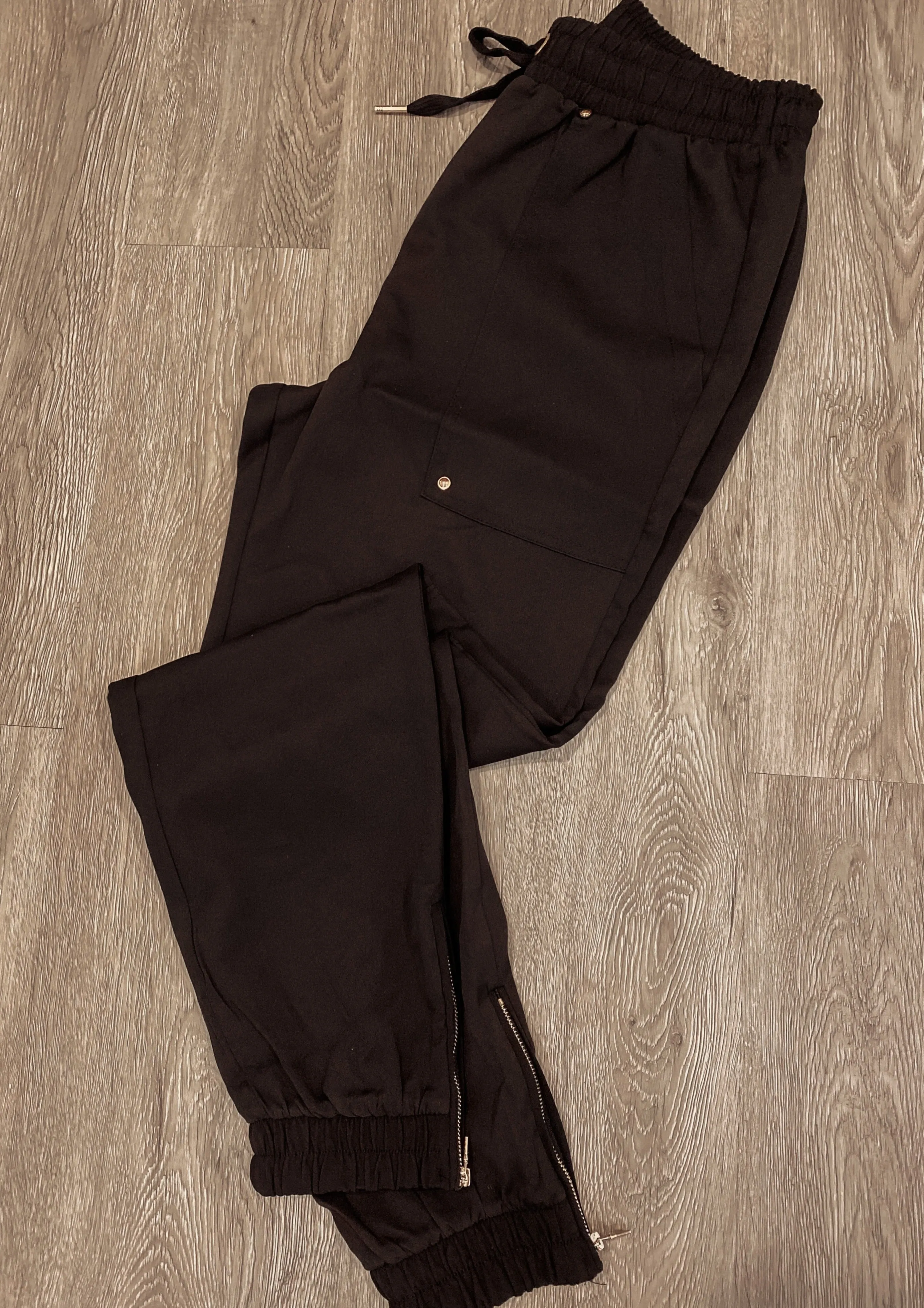 Evie Black Joggers