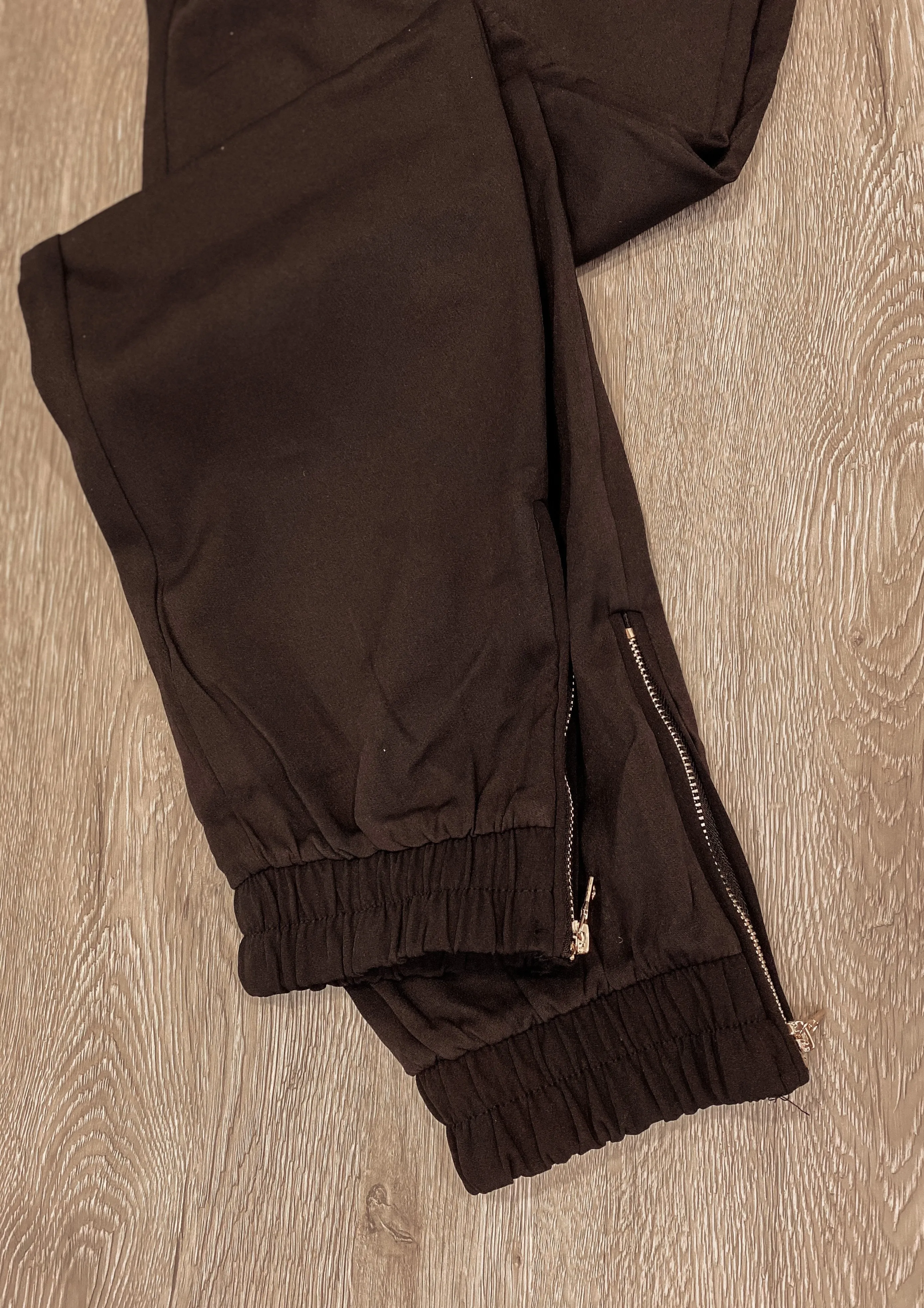 Evie Black Joggers