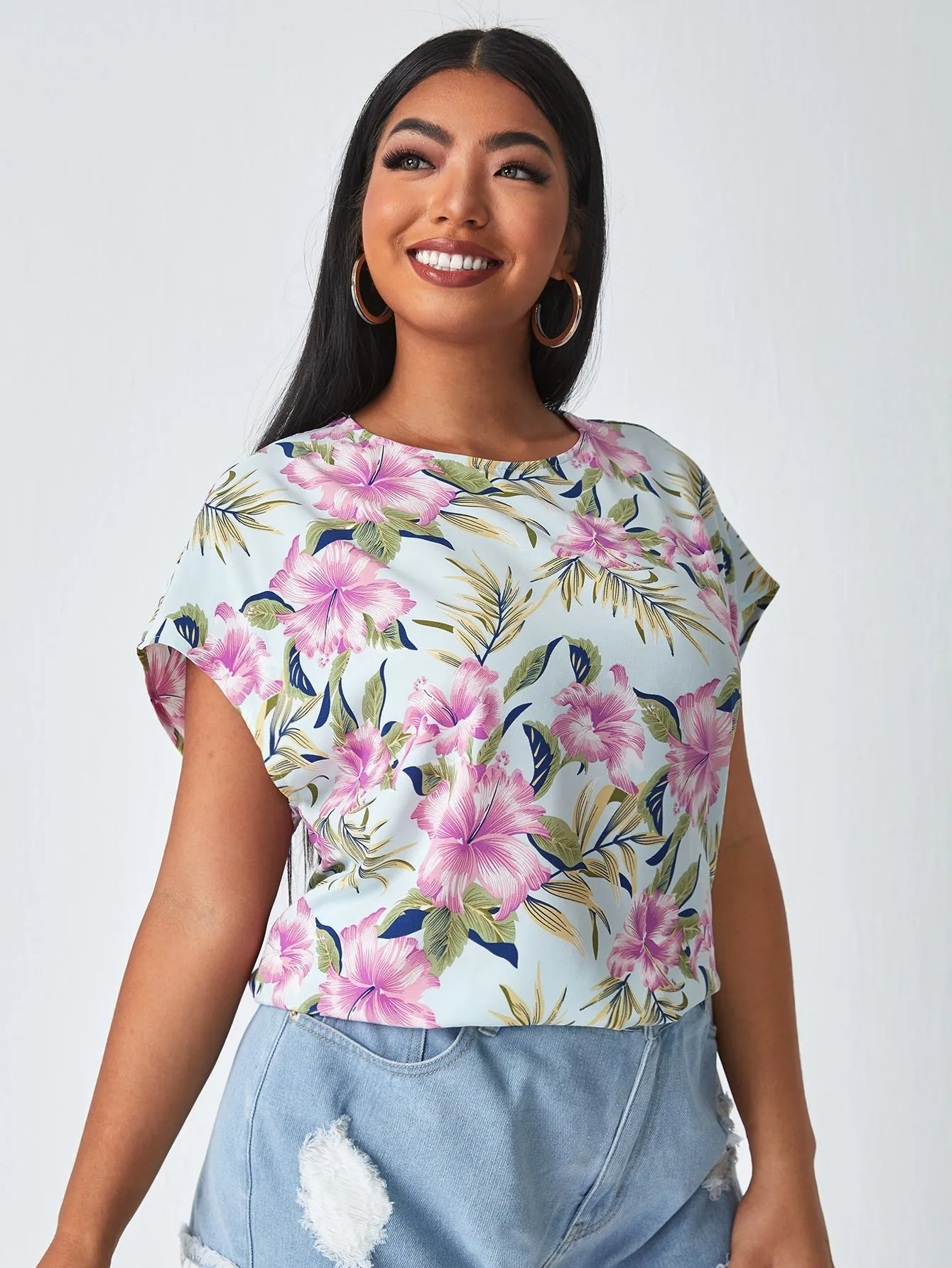 Floral Twist Short Sleeve Round Neck Regular Plus Size Blouse