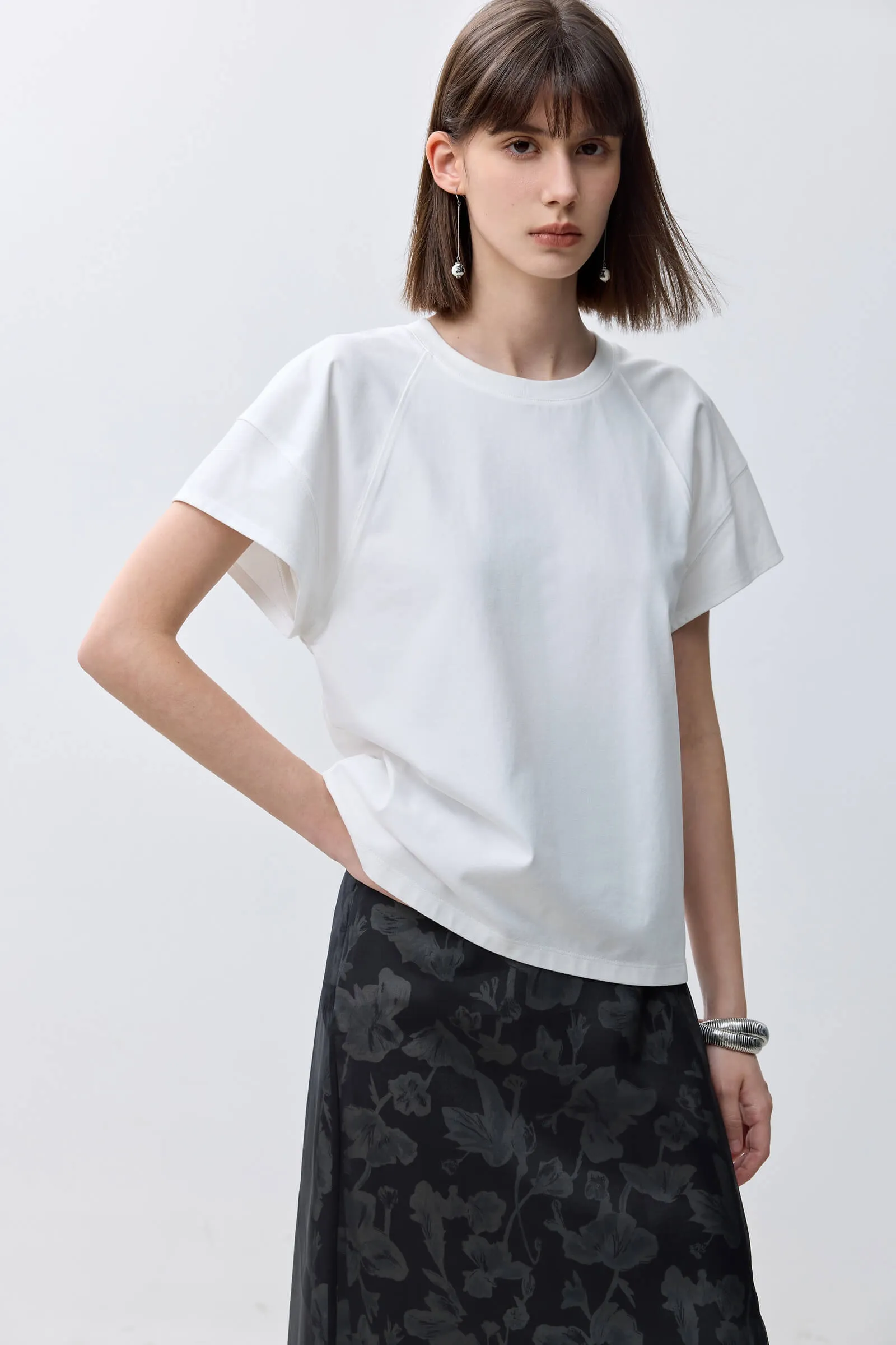 LILY Everyday Basic Versatile Short-Sleeve T-Shirt